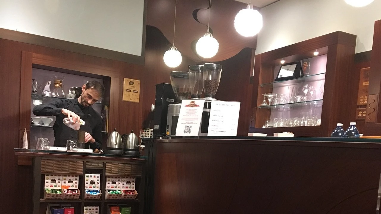 Aroma coffee inside